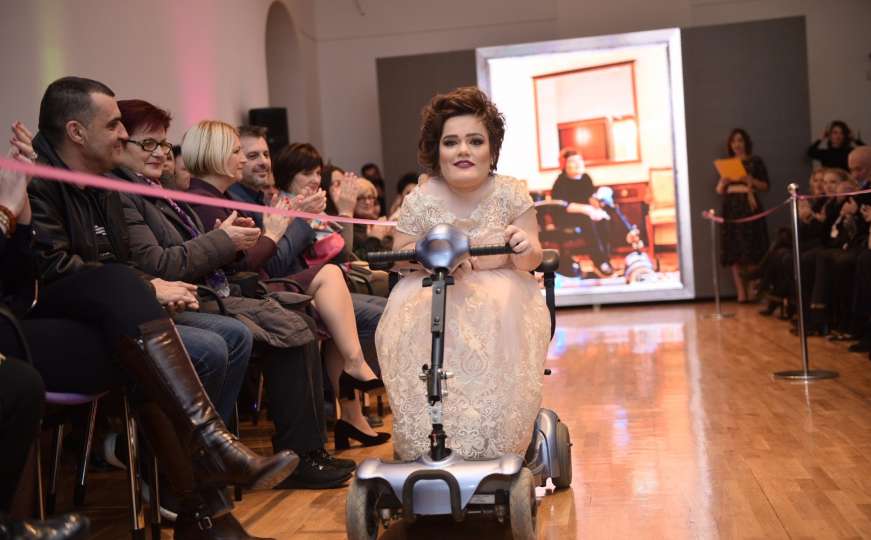 Modna revija: Žene s invaliditetom pokazale ljepotu različitosti